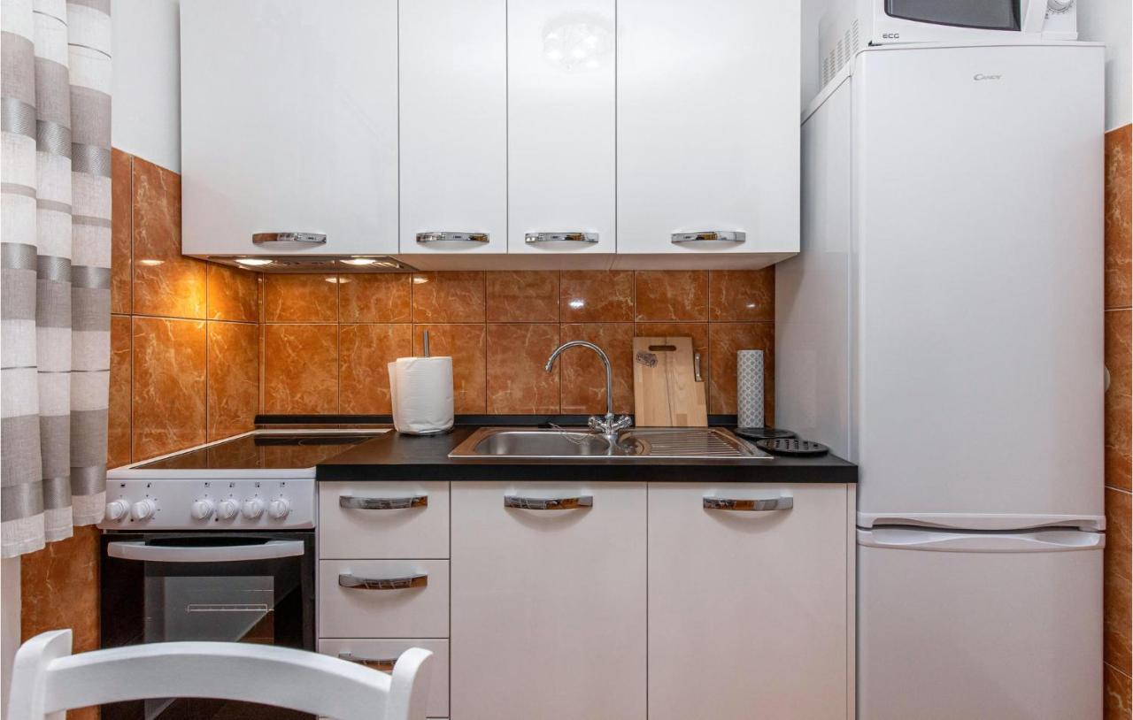 Amazing Apartment In Kostrena With 1 Bedrooms And Wifi ภายนอก รูปภาพ